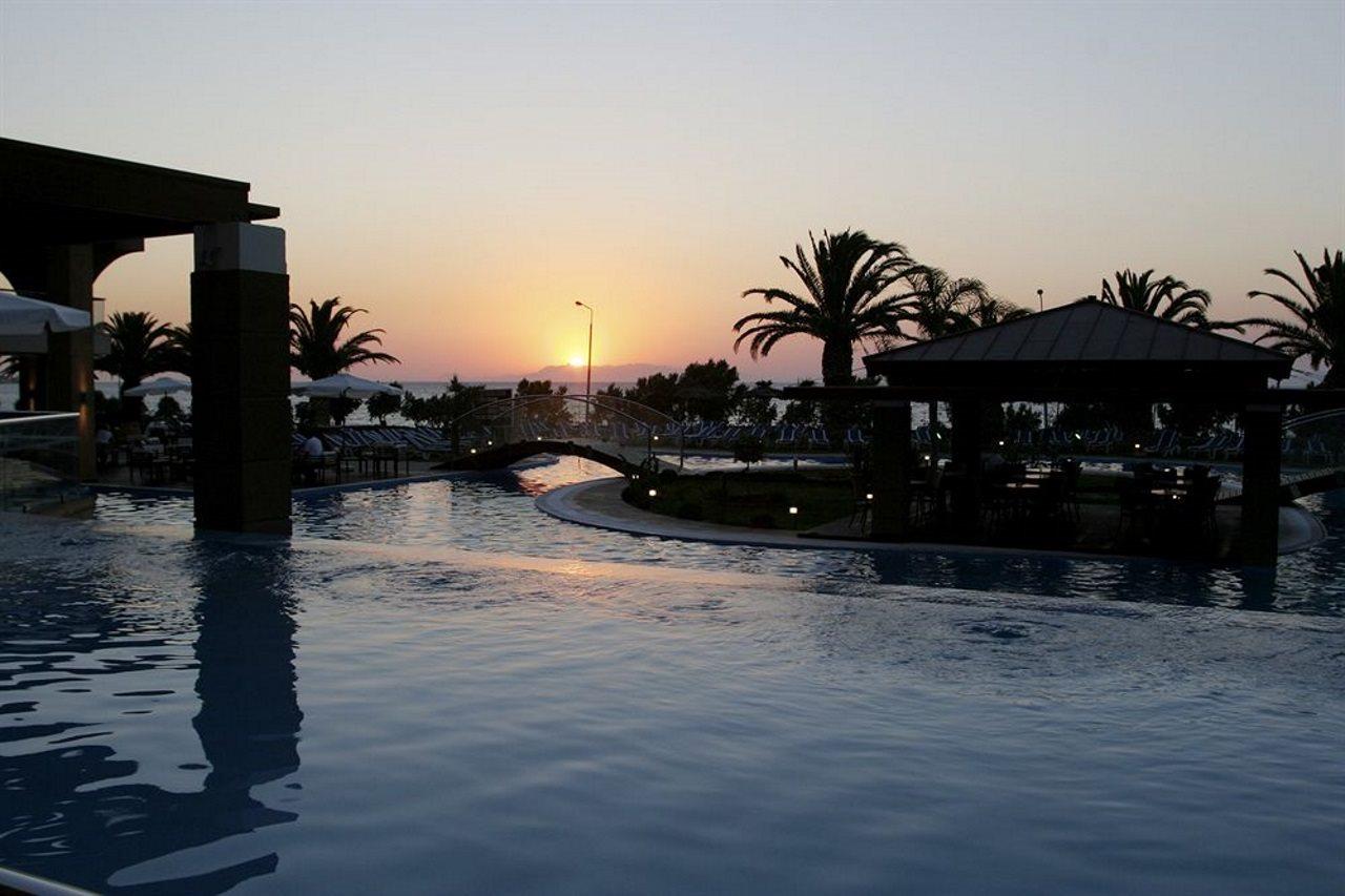 Oceanis Beach Hotel 익시아 외부 사진