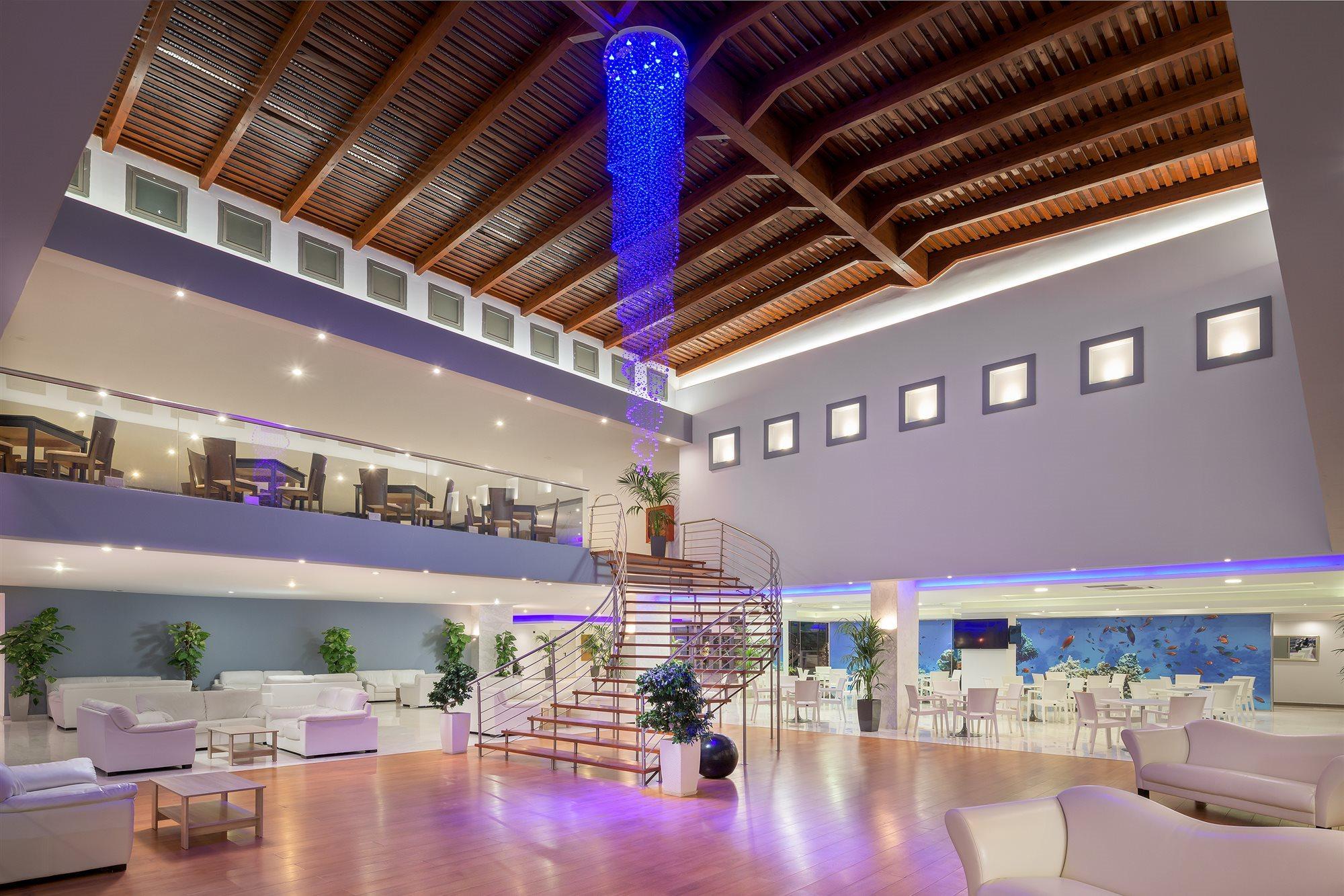 Oceanis Beach Hotel 익시아 외부 사진