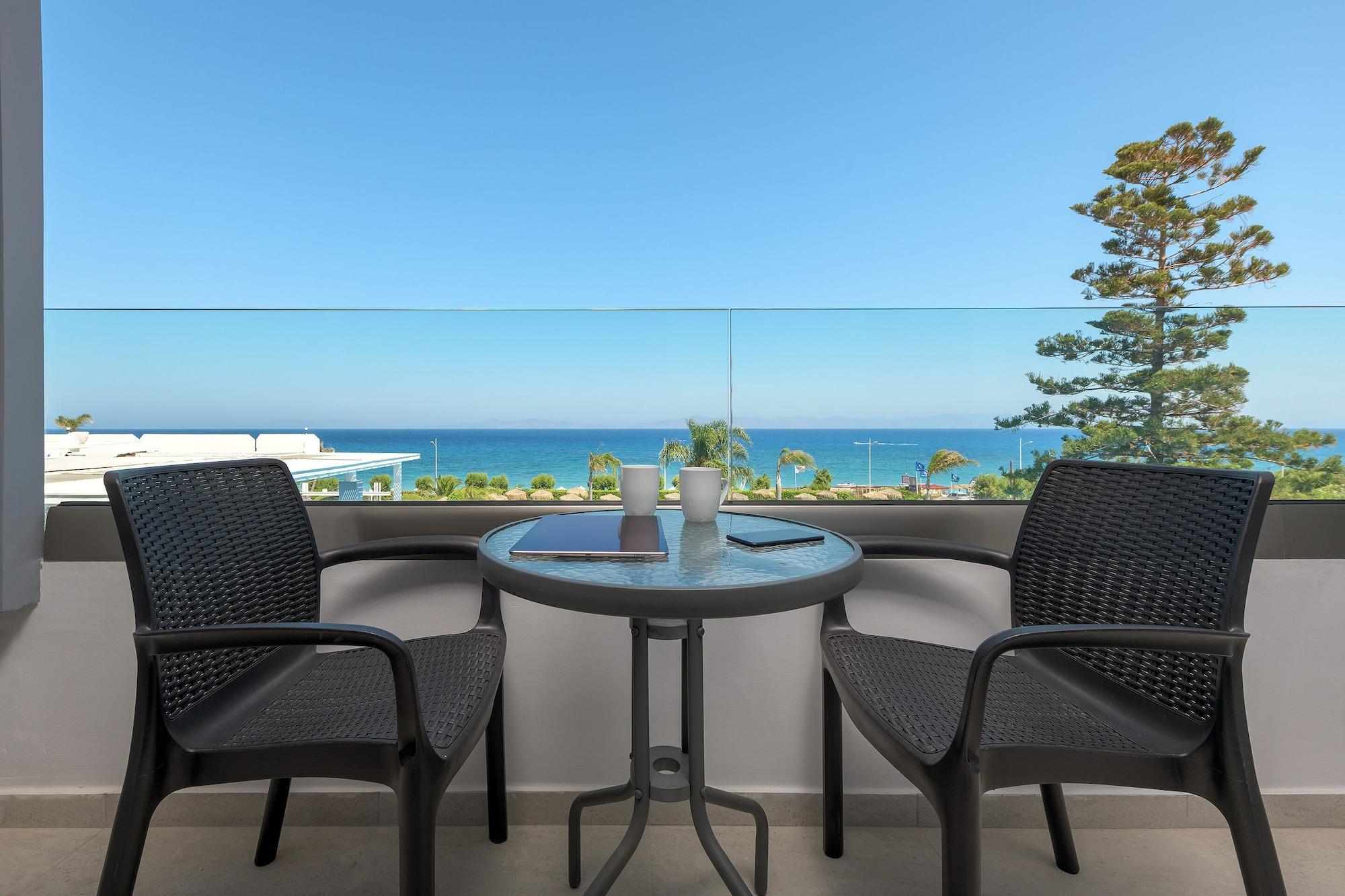 Oceanis Beach Hotel 익시아 외부 사진