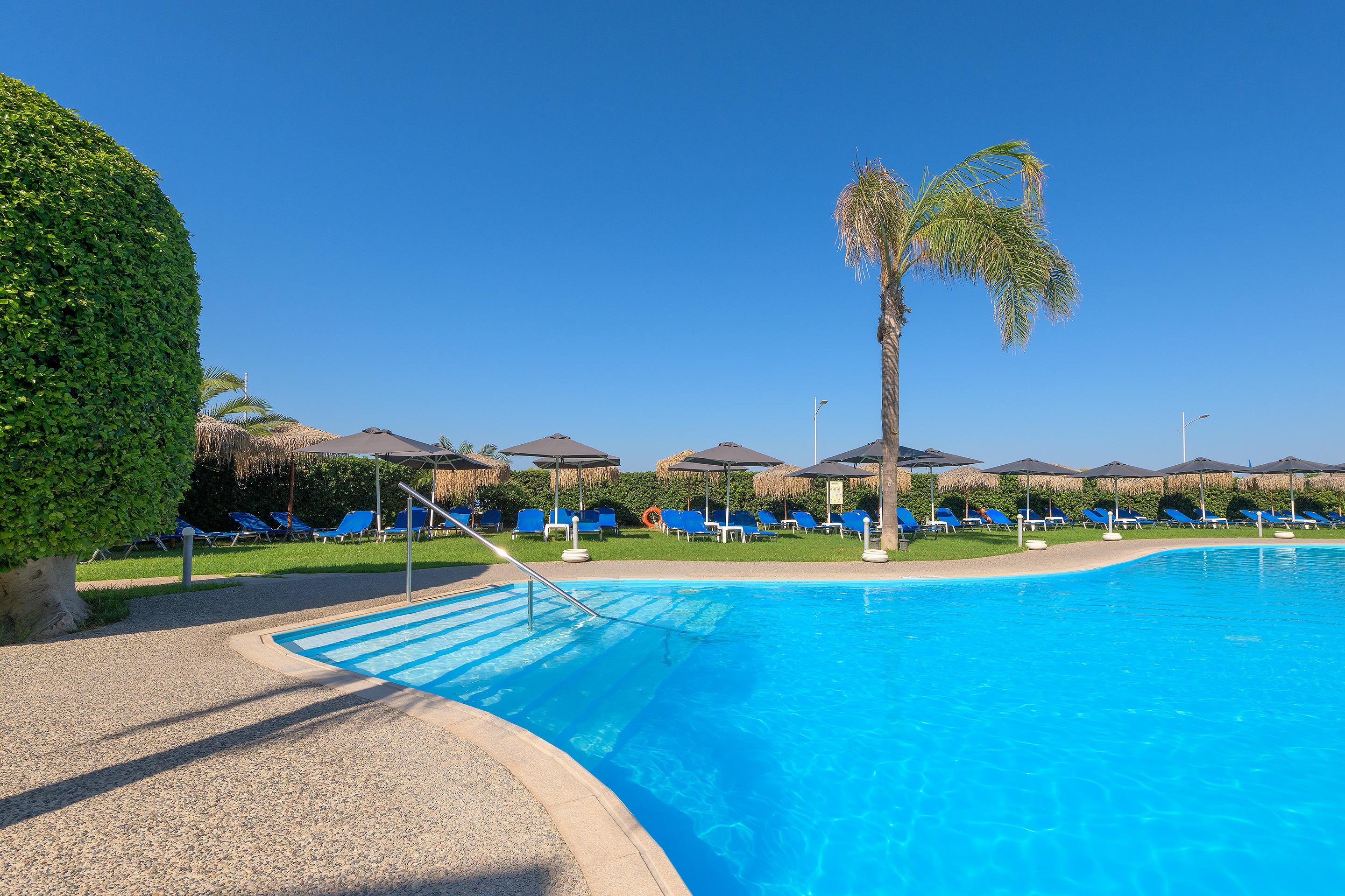 Oceanis Beach Hotel 익시아 외부 사진