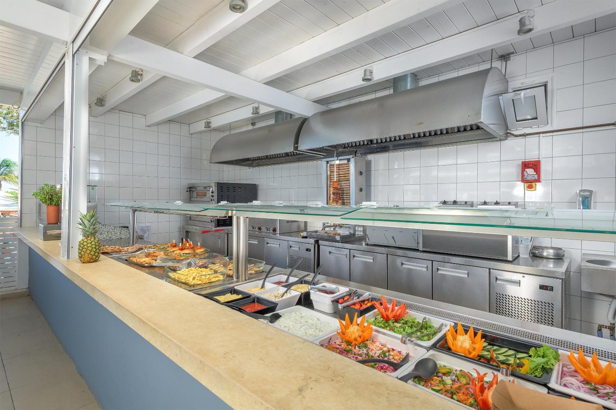 Oceanis Beach Hotel 익시아 외부 사진